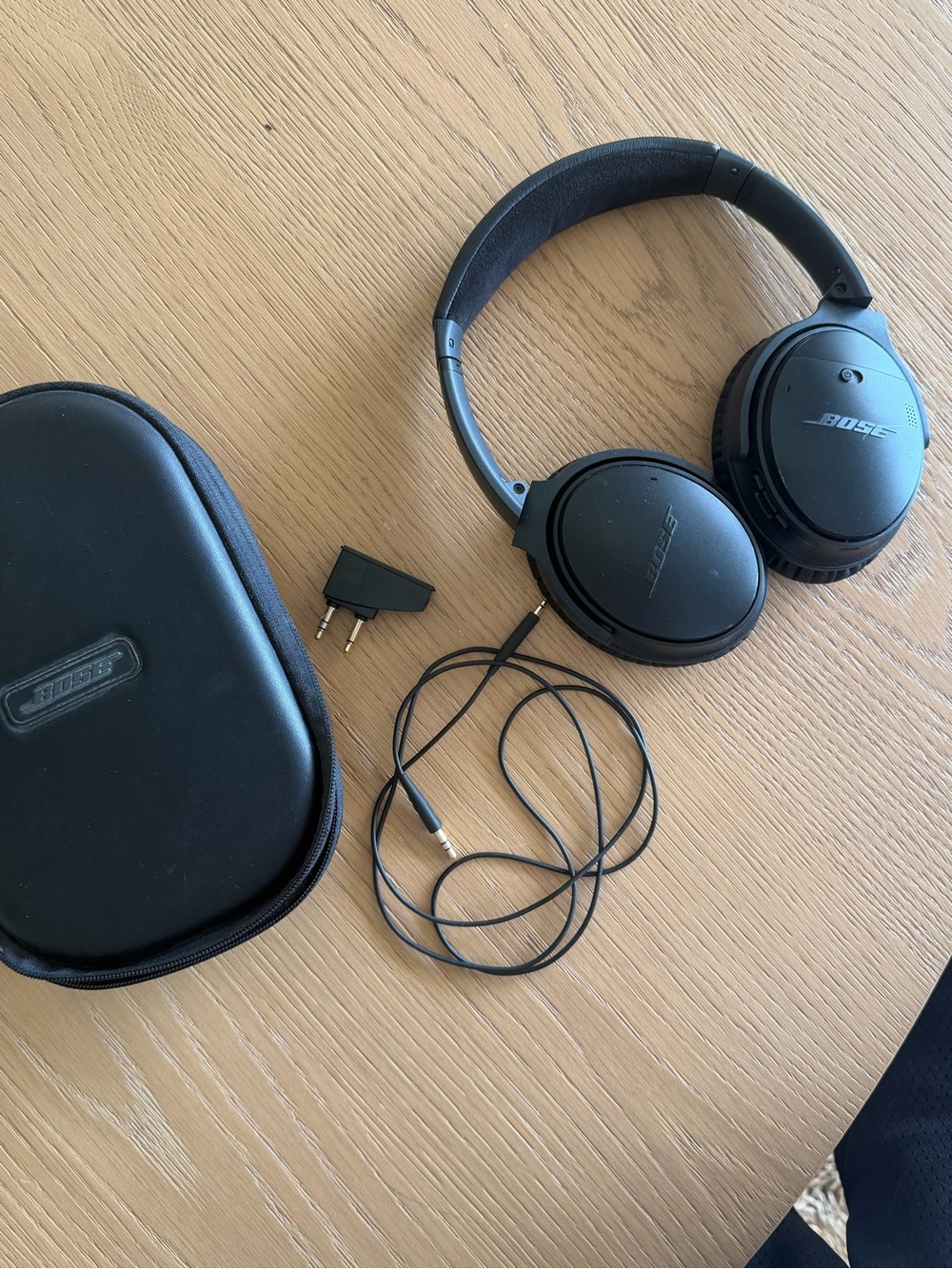 Bose Black Over-Ear Wireless Headphones with Case and Cable
